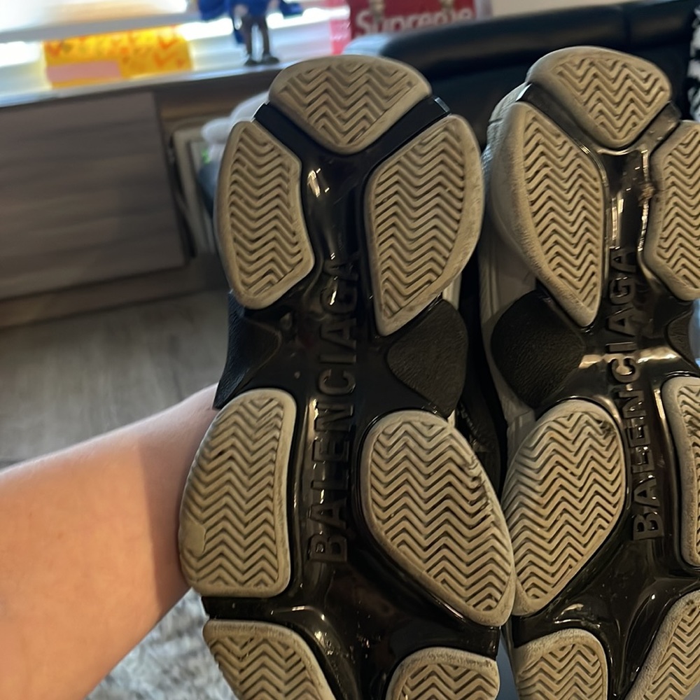Balenciaga triple s - Picture 2 of 4